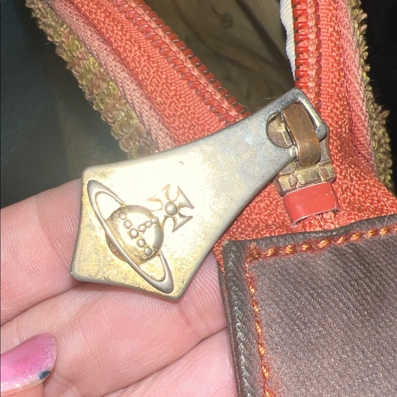 Amazing vintage Vivienne Westwood clutch/cosmetic bag - Picture 12 of 12